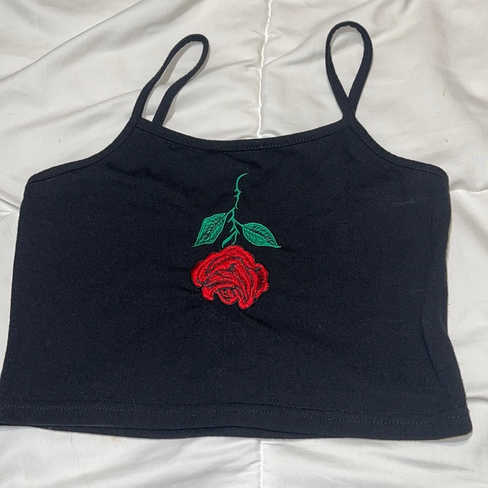 Crop rose black tank top